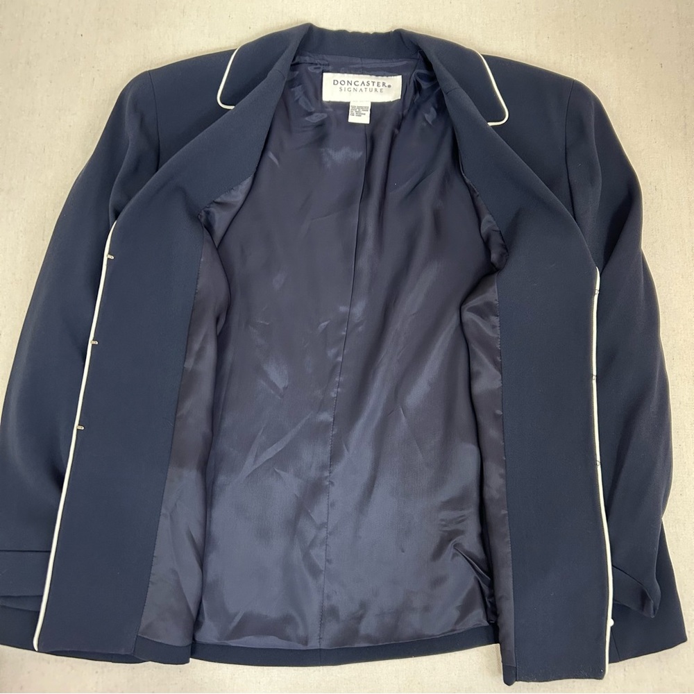 Doncaster Signature Navy Blue White Piping Trim Blazer Size 22W/2X - Picture 4 of 9